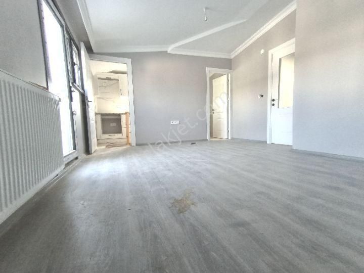 Akşemsettin Mh De 2 Aileye Uygun Çatı Dubleks 4+1 Geniş Dubleks - Görsel 31