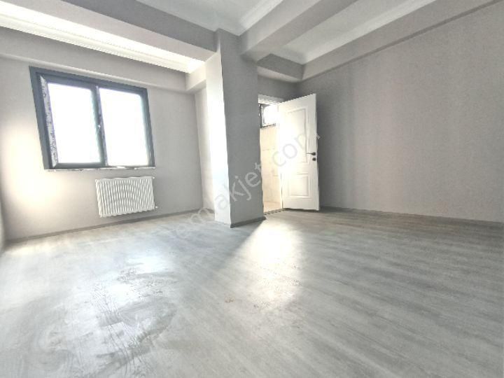 Akşemsettin Mh De 2 Aileye Uygun Çatı Dubleks 4+1 Geniş Dubleks - Görsel 14