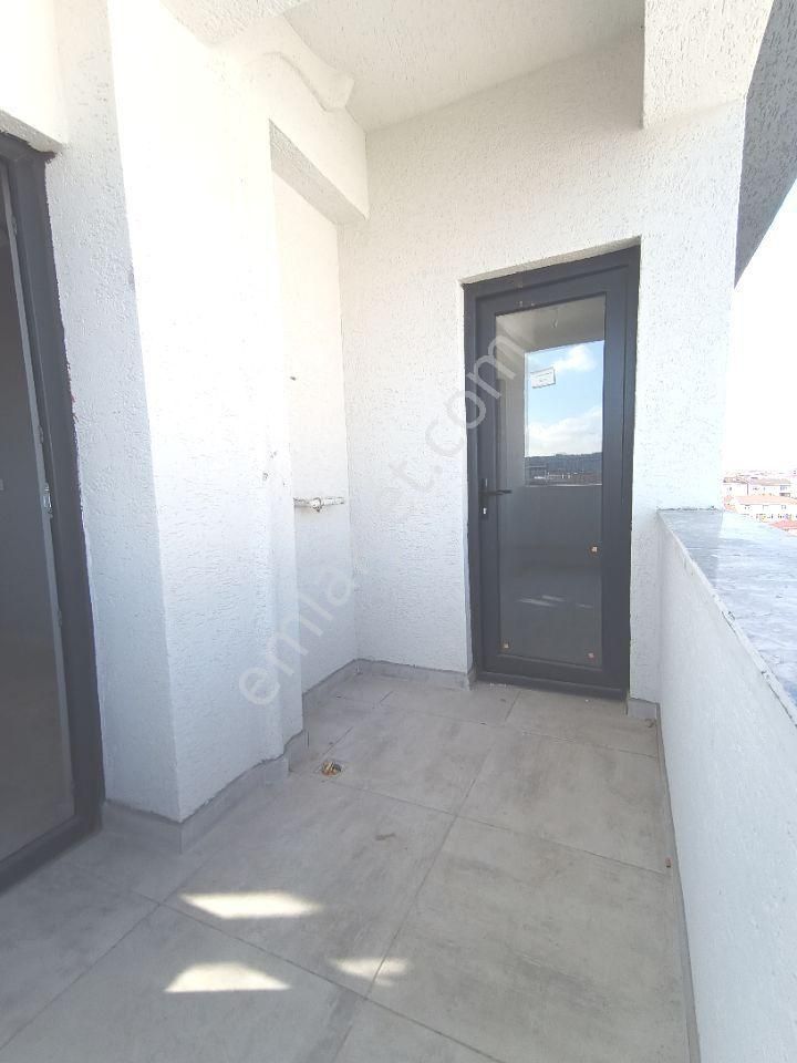 Akşemsettin Mh De 2 Aileye Uygun Çatı Dubleks 4+1 Geniş Dubleks - Görsel 7