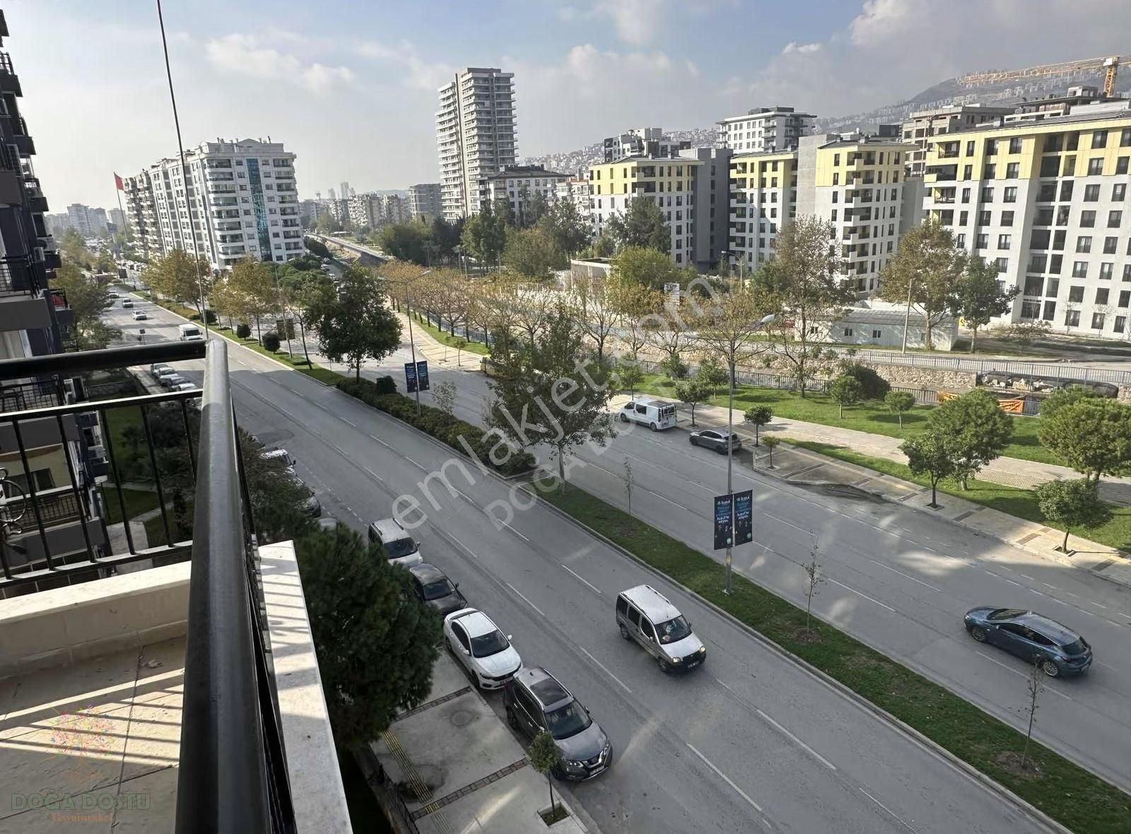 Doğa Dostu'ndan Bornova Bayraklı Ortası Cadde Üzeri 3+1 - Görsel 26