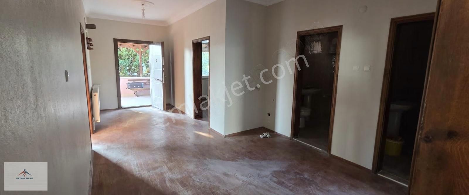 Kaymak Emlaktan Kiralık Müstakil Bahçeli Ev - Görsel 14