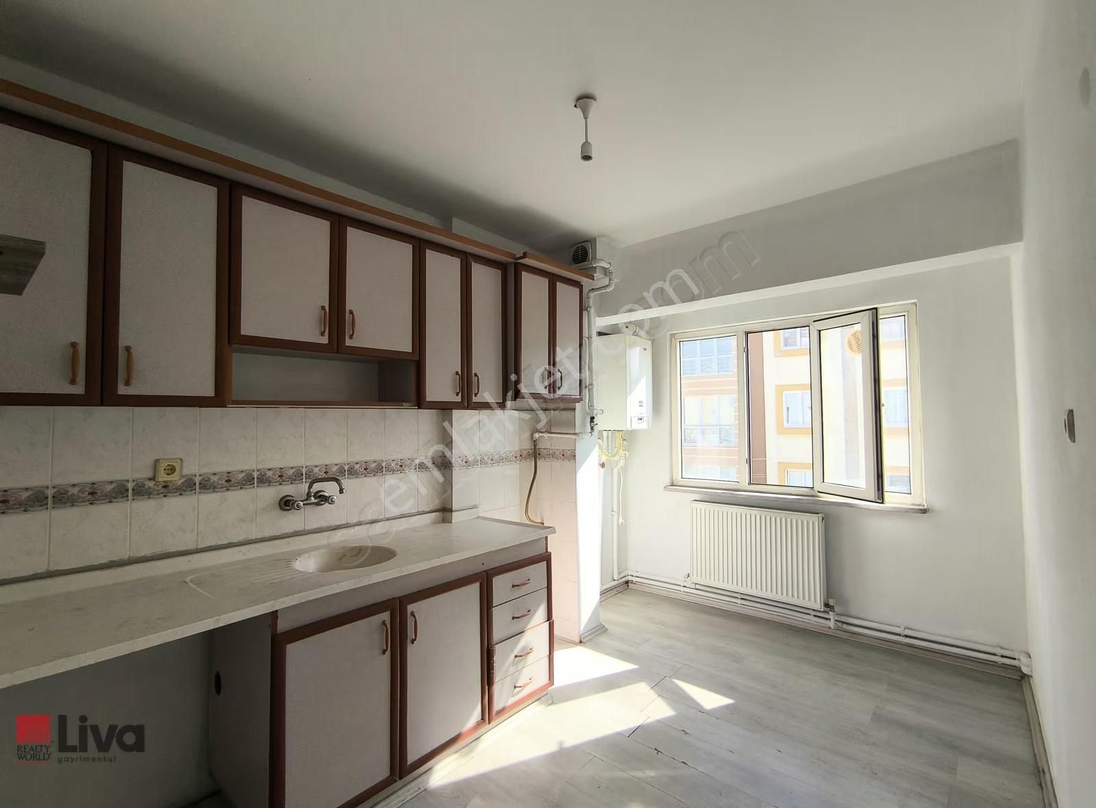 ▓ Rw Liva'dan ▓ Bahçelievler Mh.beyoğlu Cad. Kiralık 2+1 Ara Kat - Görsel 12