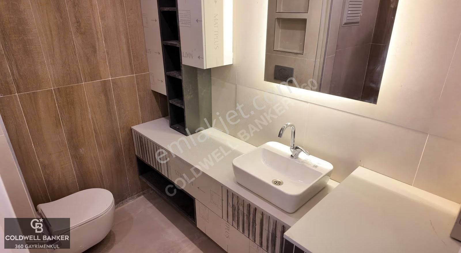 Girne Bulvarı Latife Hanım Sk. Yenilenmiş Satılık Büyük 2+1 - Görsel 7