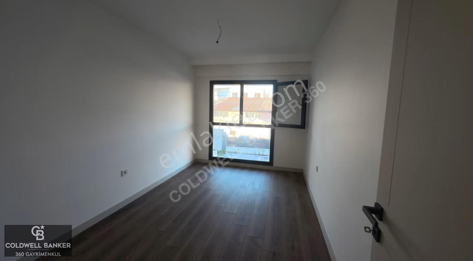 Bornova Pınarbaşı'nda Havuzlu Sitede Lüks 3+1 Dubleks Daire - Görsel 6