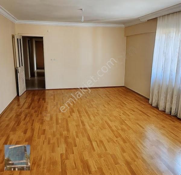 Karşıyaka Yeni Girne Kiralık 4+1 Geniş Doğalgazlı Daire - Görsel 2