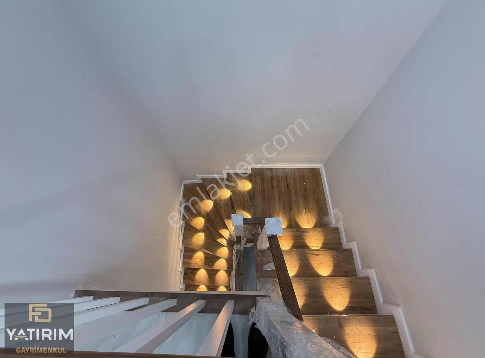 Bayramoğlu Ebebeyn Banyolu Lüks 4+1 240m2 Çatı Dubleks - Görsel 22