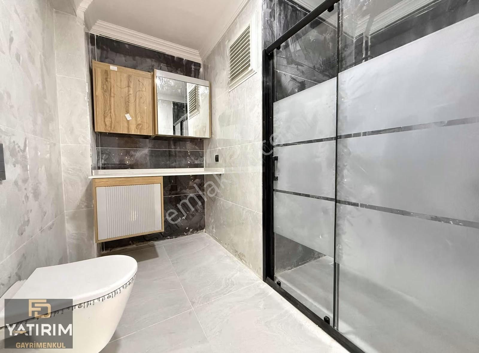 Bayramoğlu Ebebeyn Banyolu Lüks 4+1 240m2 Çatı Dubleks - Görsel 26