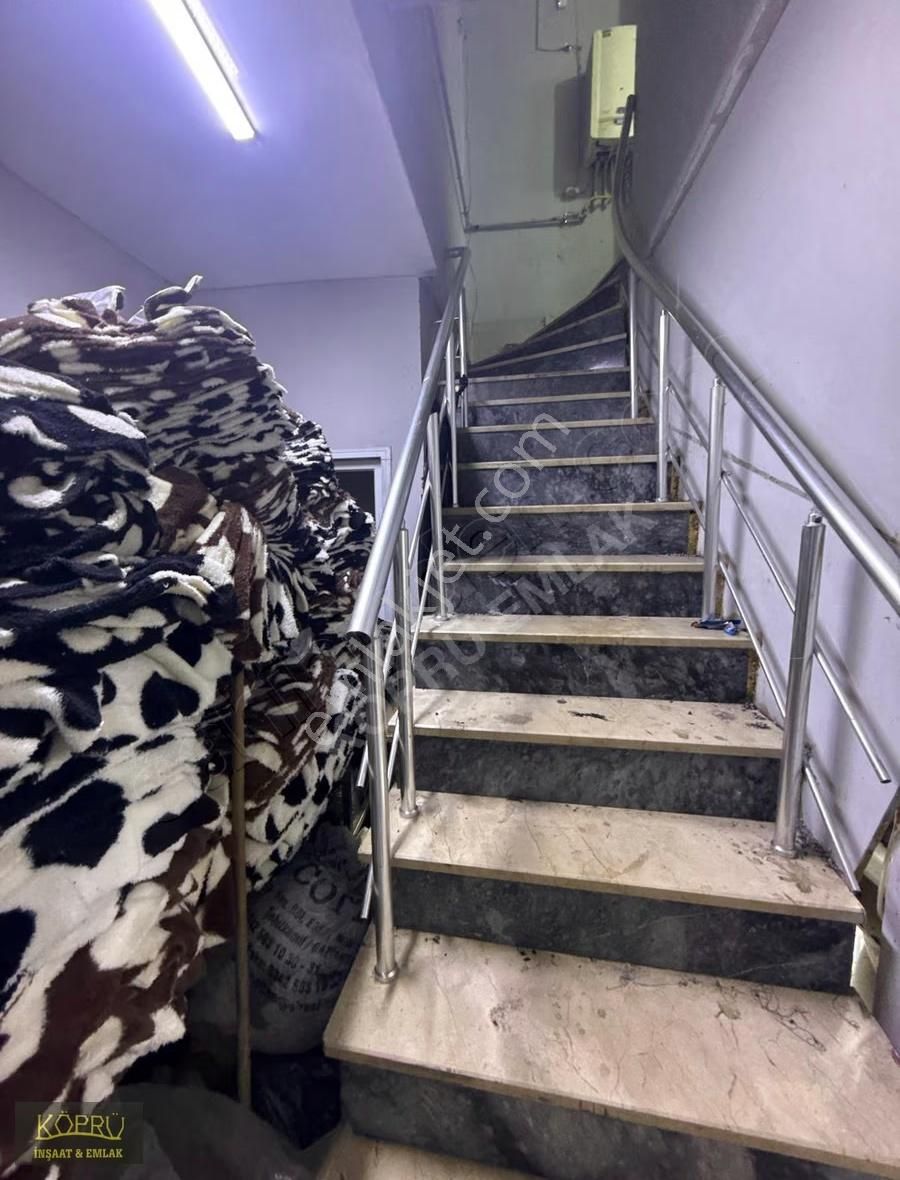 Köprü Emlaktan Gazi Mah'de 110m2 İki Katlı Depolu Dükkan - Görsel 33