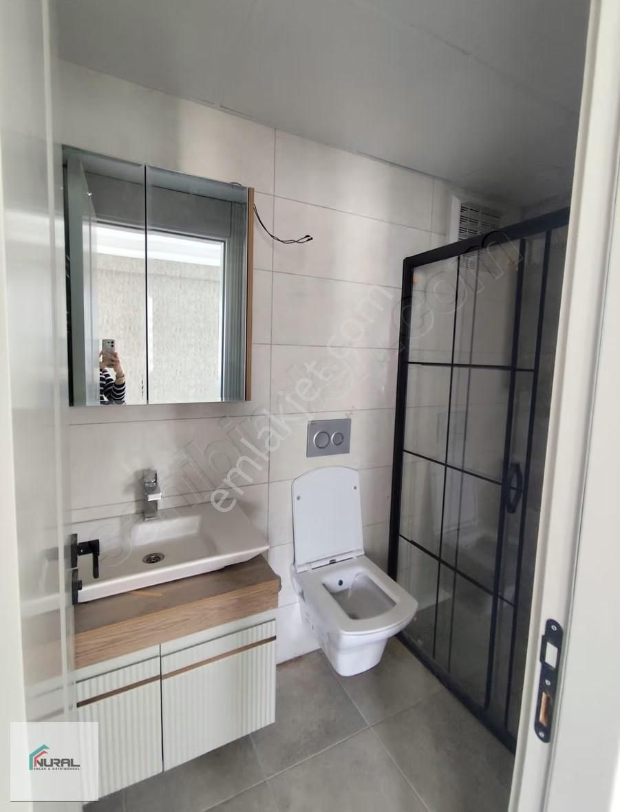 Akdeniz Mahallesi'de Deniz Manzaralı Satılık 3.5+1 Sıfır Daire - Görsel 7