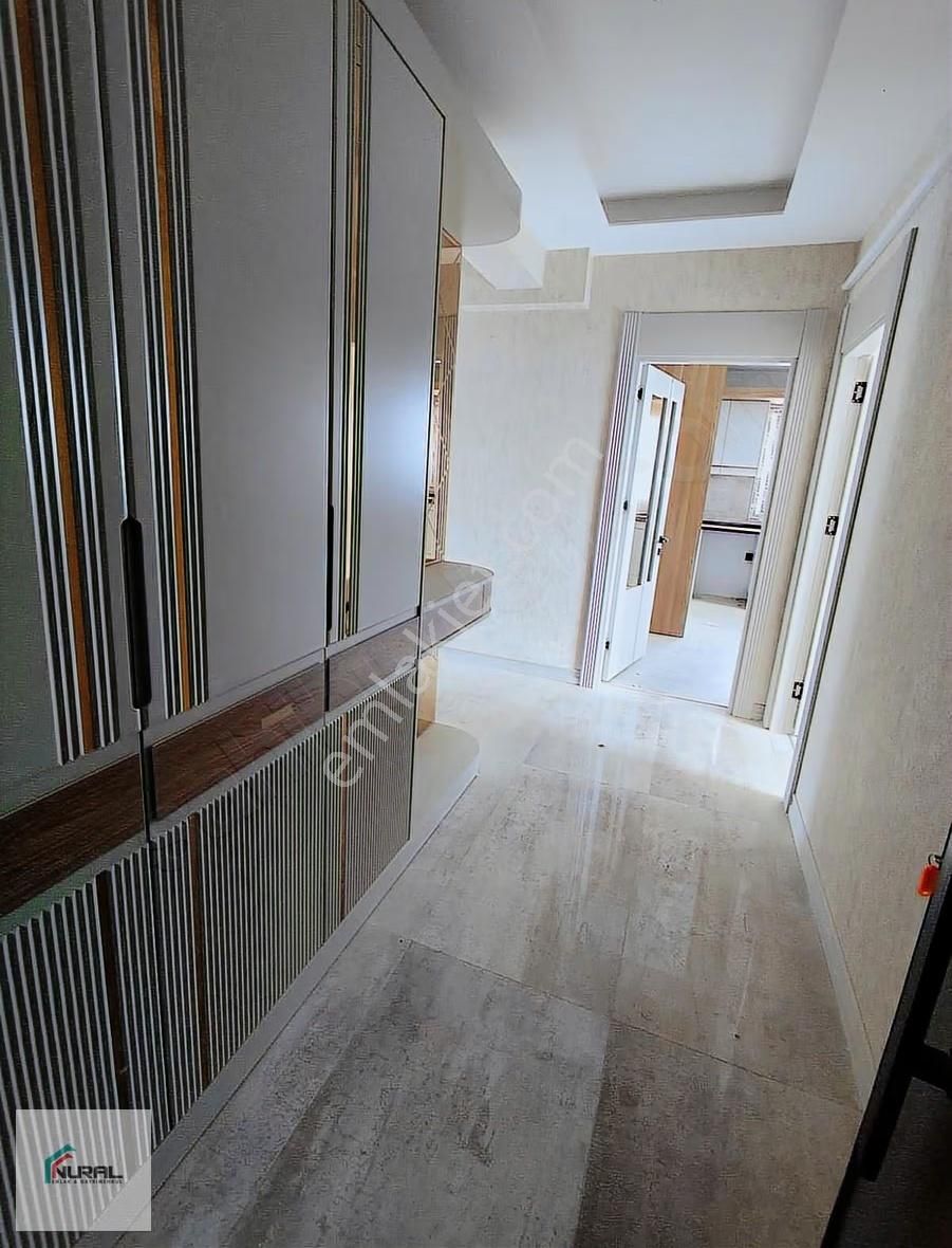 Akdeniz Mahallesi'de Deniz Manzaralı Satılık 3.5+1 Sıfır Daire - Görsel 2