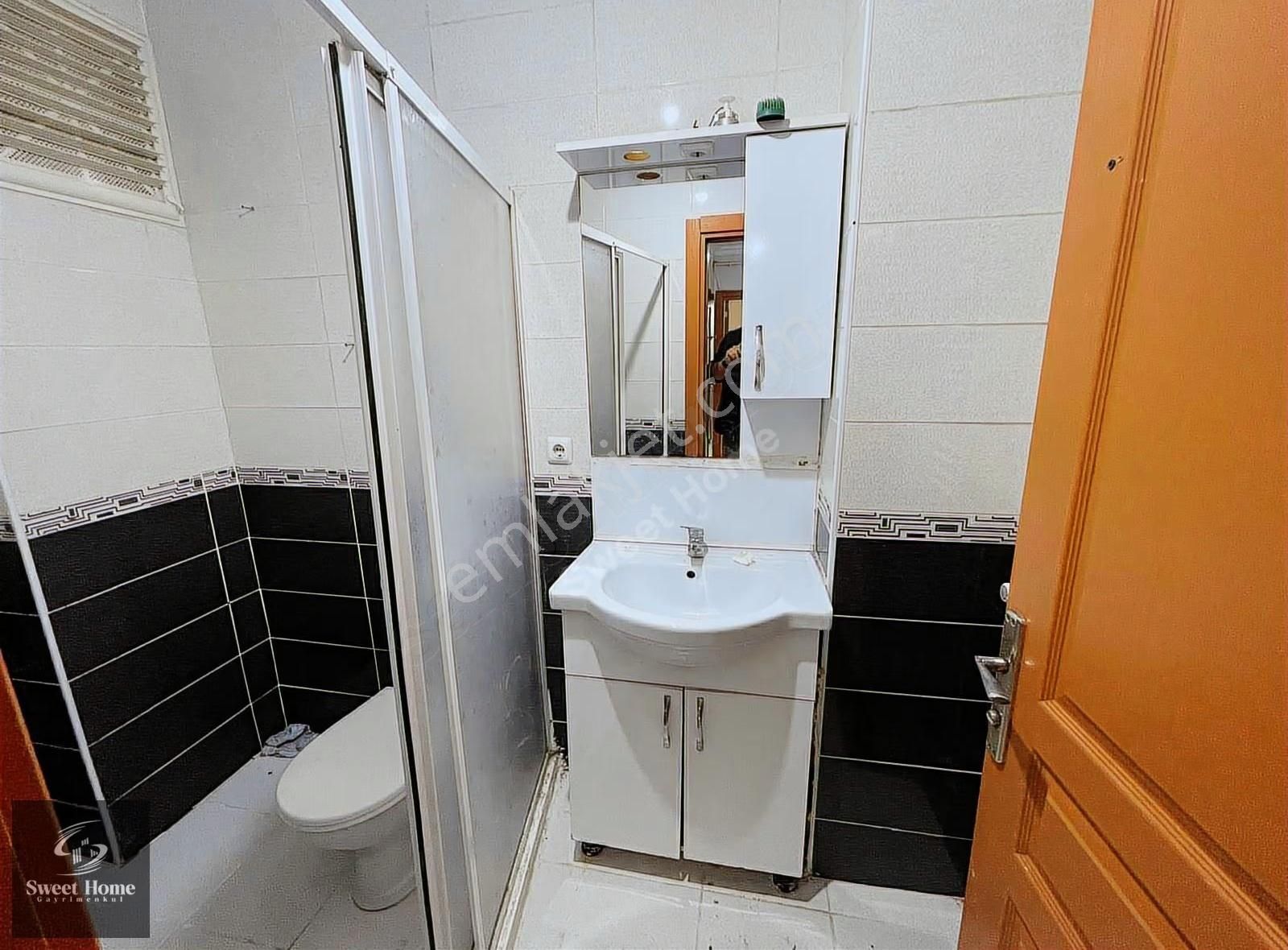 Yenibosna Çakmak Durağında 1+1 Yüksek Giriş Daire - Görsel 17