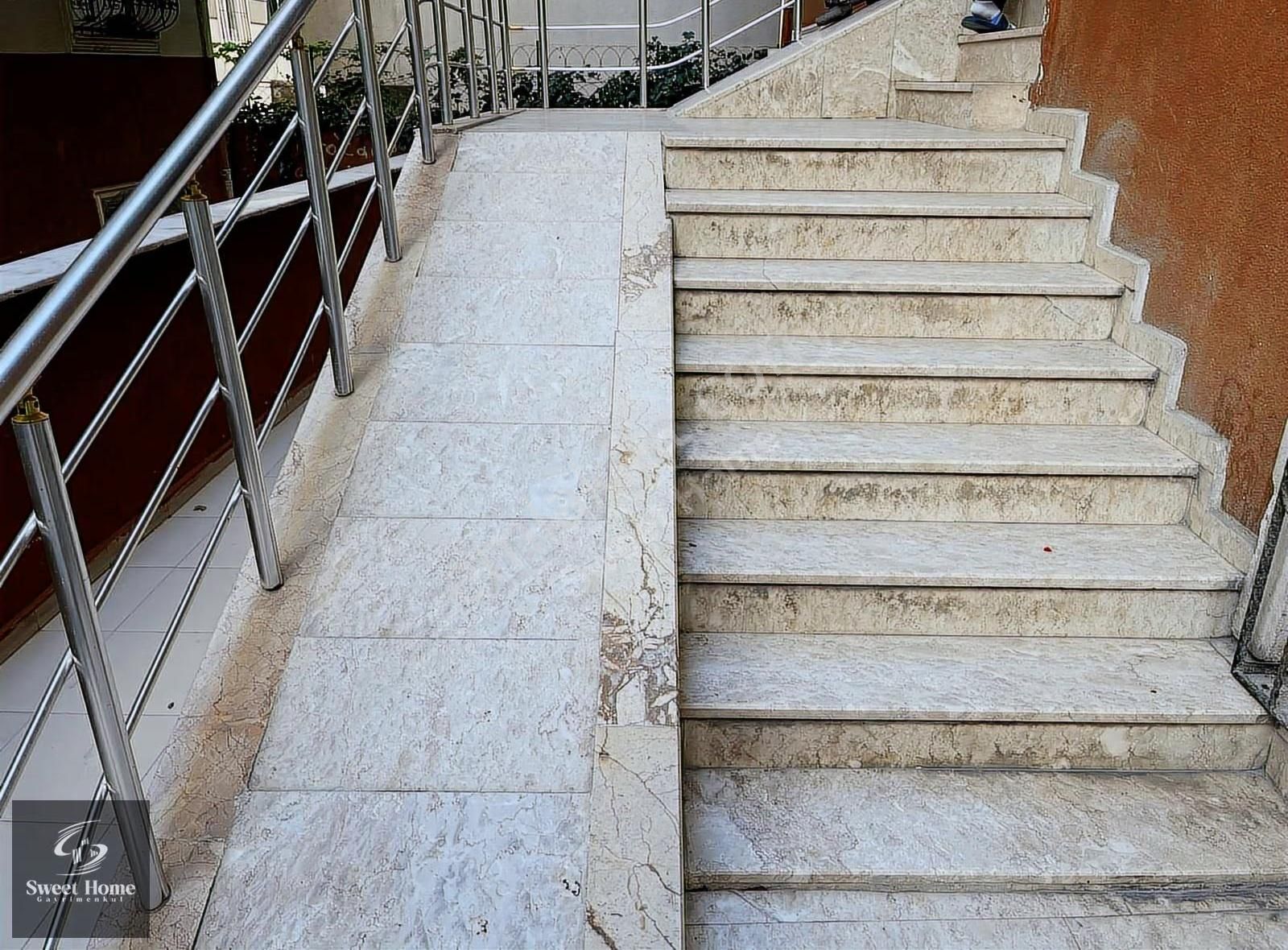 Yenibosna Çakmak Durağında 1+1 Yüksek Giriş Daire - Görsel 12