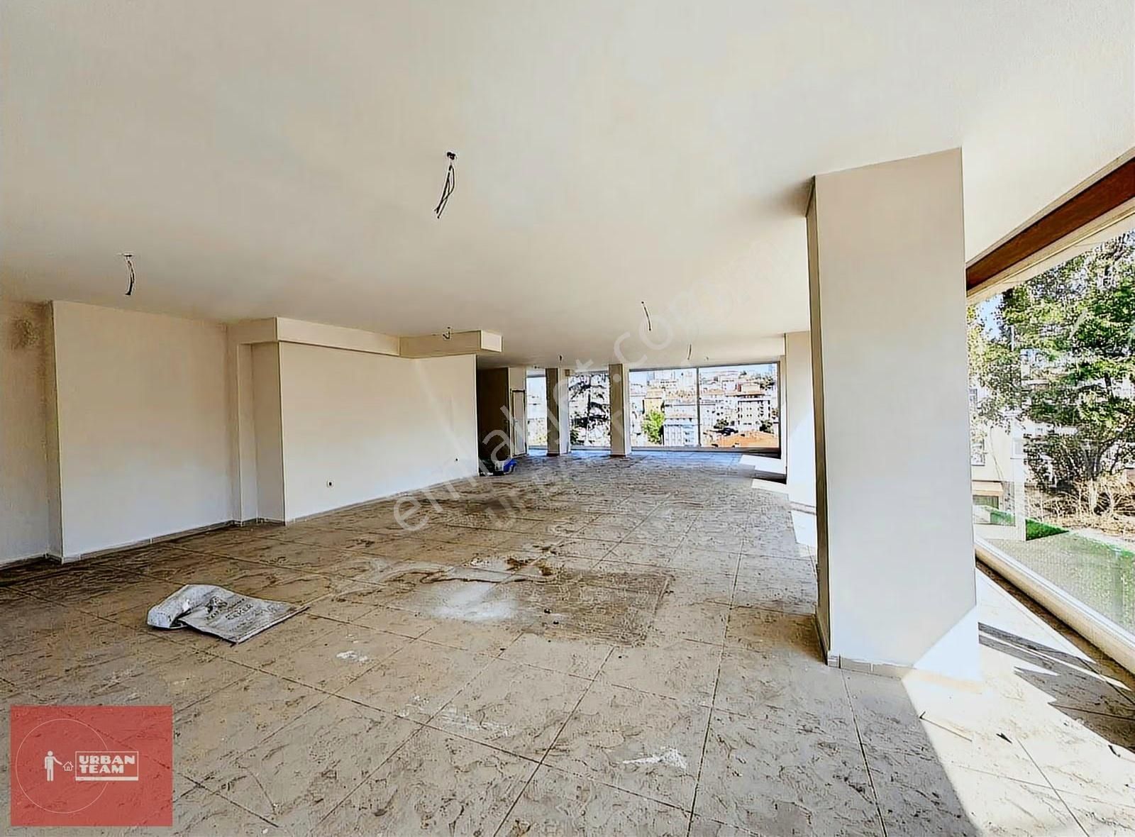 E-5 Yan Yol Üzeri Optimum Yanı Sıfır Kiralık Kdv'li Dükkan - Görsel 10