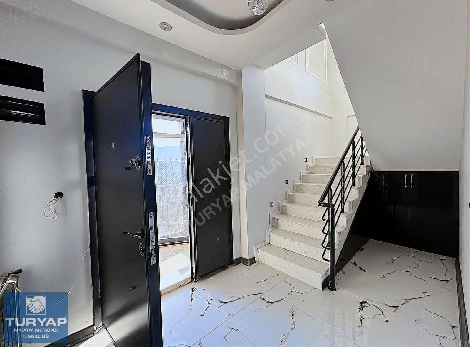 Turyap Metropolden Tecde De 3+1 Satılık Muhteşem Manzaralı Villa - Görsel 27