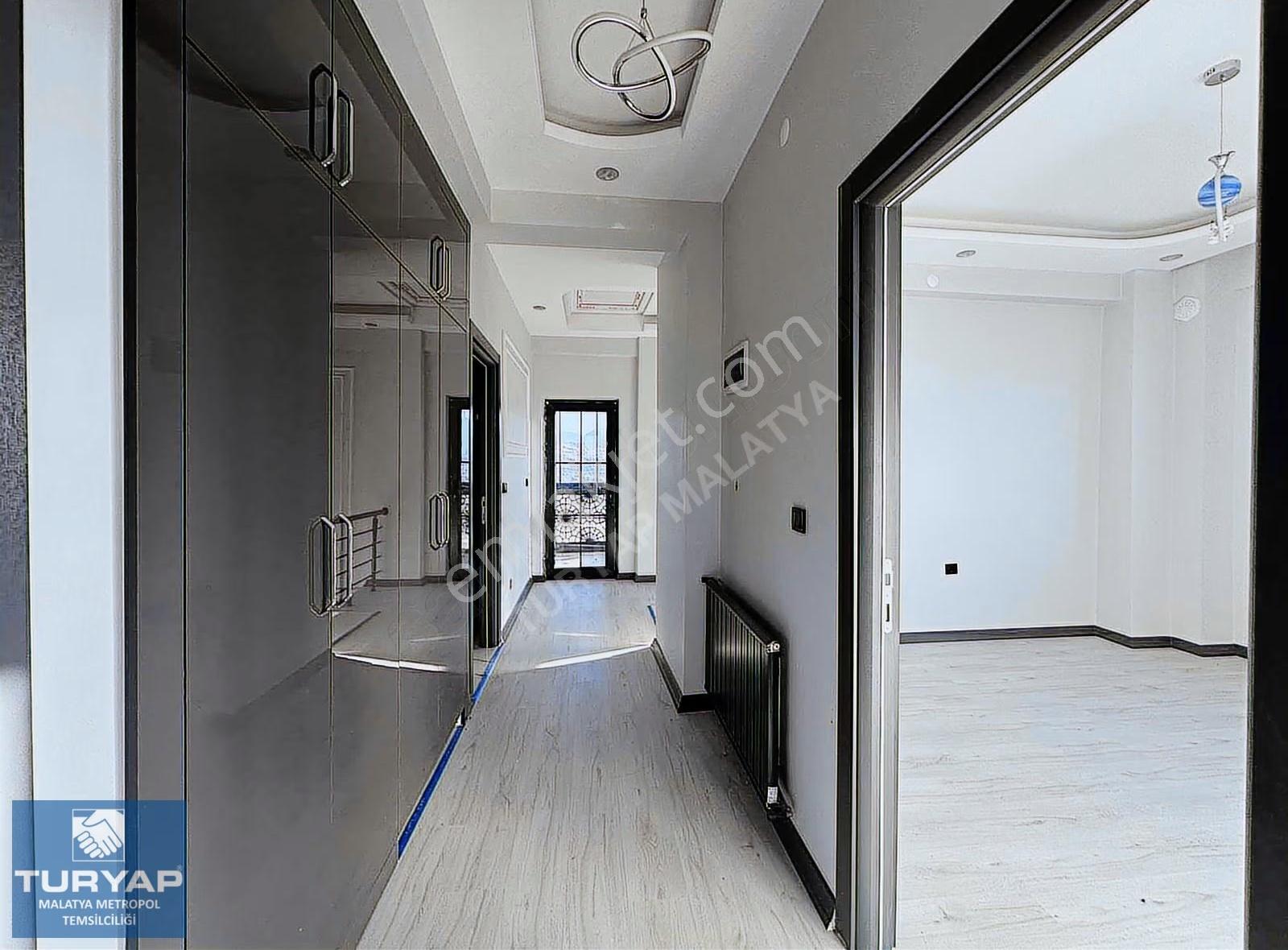 Turyap Metropolden Tecde De 3+1 Satılık Muhteşem Manzaralı Villa - Görsel 15
