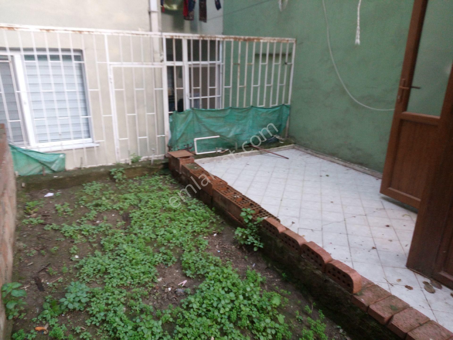 Sahibinden Üsküdar'da 2+1 Bahçeli Kapalı Balkonlu Kat Mülkiyeti Tapulu 80 Metre Daire - Görsel 7