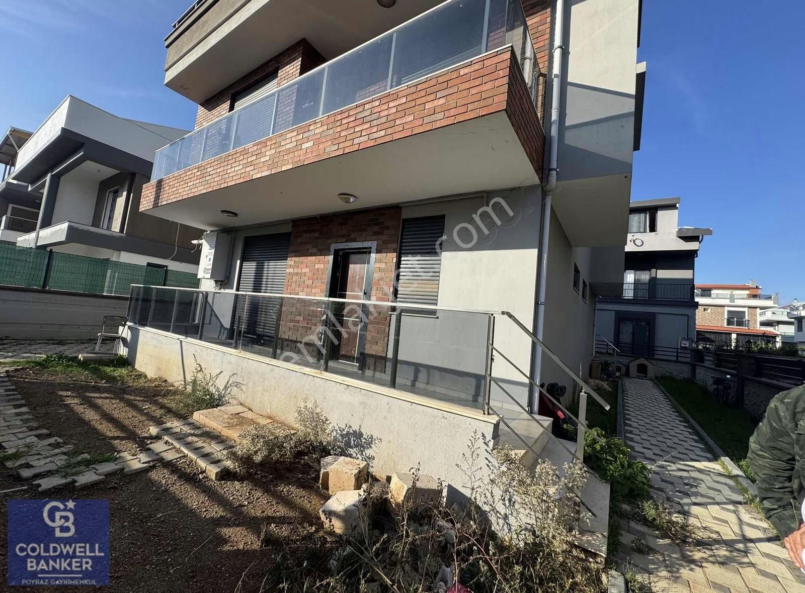 Menderes Coldwell Banker Poyraz'dan 4+1 Kiralık Triplex