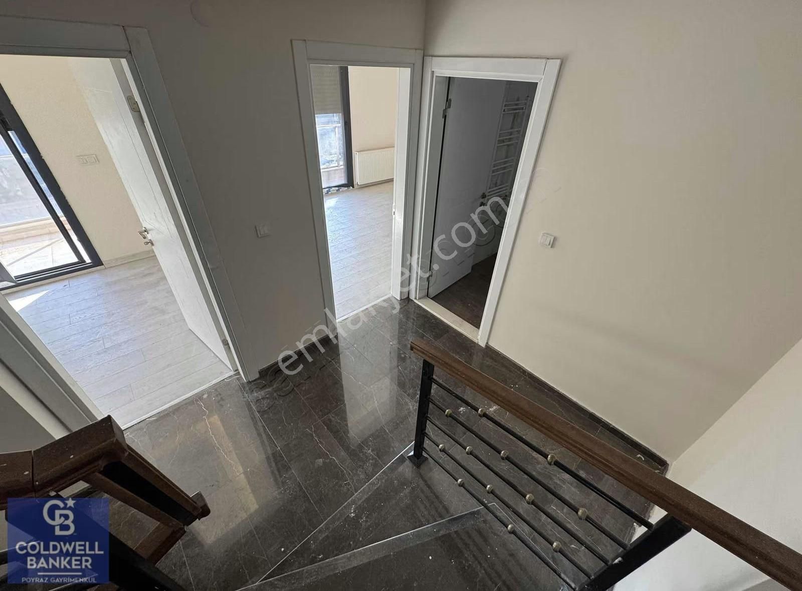 Menderes Coldwell Banker Poyraz'dan 4+1 Kiralık Triplex - Görsel 12