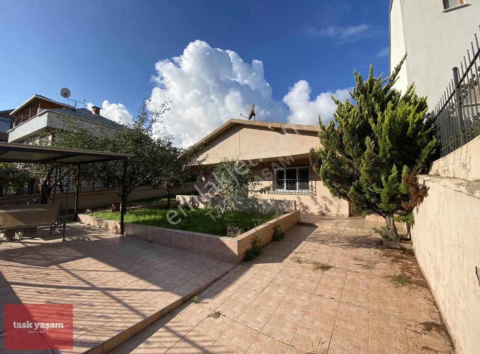 Fırsat Sarıyer Kumköy Denize Yürüme Bahçeli Satılık Müstakil Ev - Görsel 8