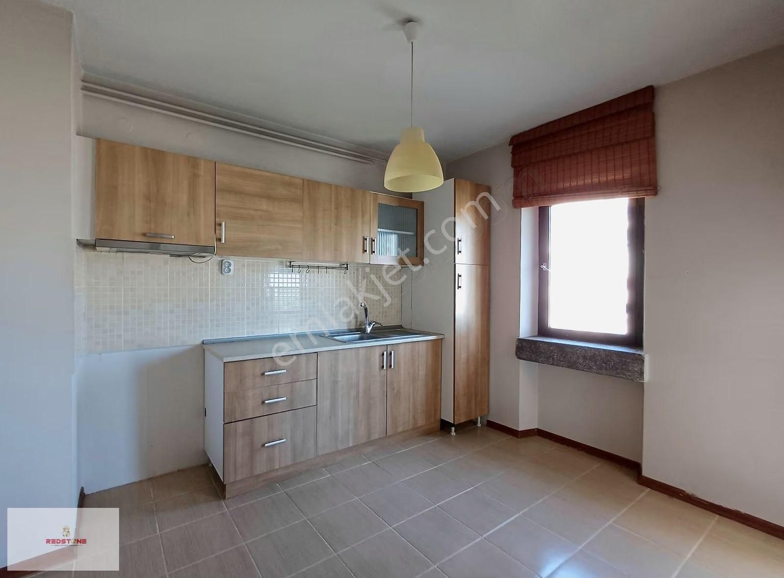 Oyak Sitesinde Geniş Doğalgazlı Otoparklı Kiralık Daire - Görsel 12