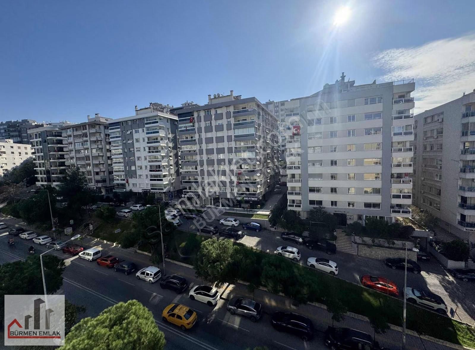Bürmen'den Panoramik Deniz Manzaralı Cadde Üstü 4+1 Daire - Görsel 14