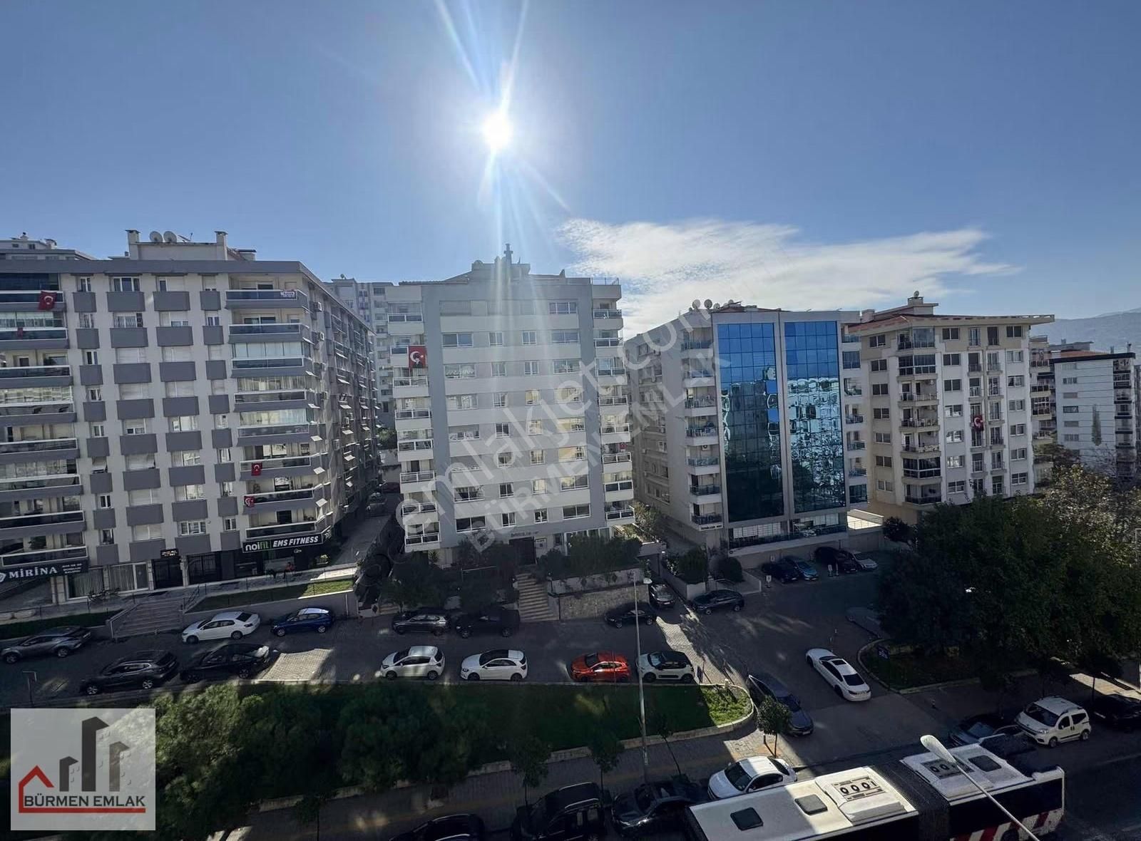 Bürmen'den Panoramik Deniz Manzaralı Cadde Üstü 4+1 Daire - Görsel 26
