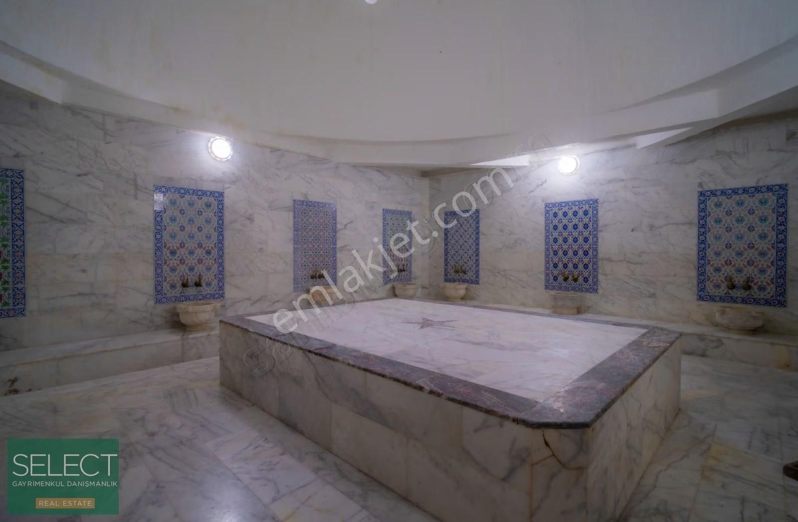 Marmaris'in Kalbinde Satılık Hamam, 2+1 Daire Ve Dükkan - Görsel 21
