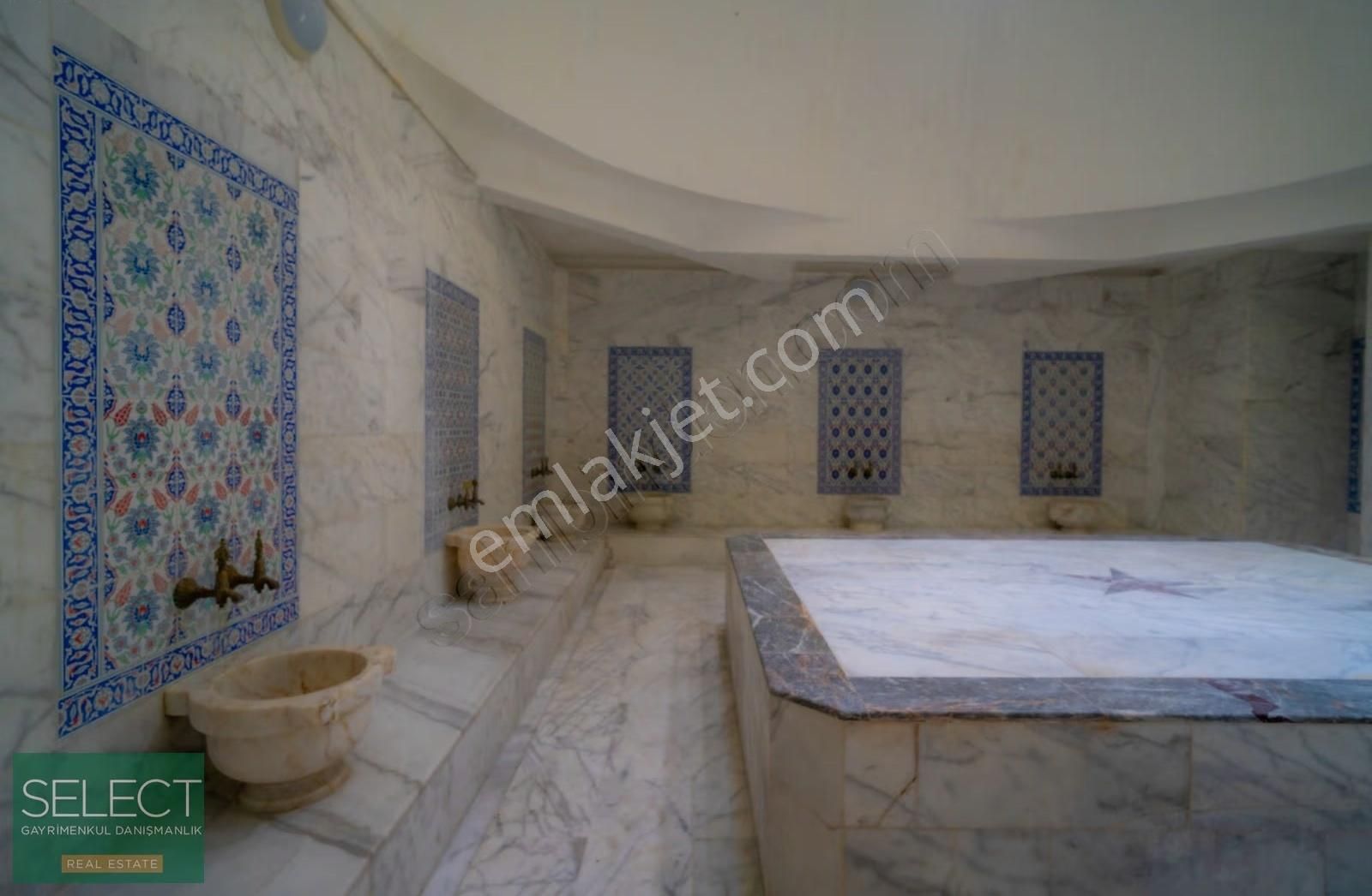 Marmaris'in Kalbinde Satılık Hamam, 2+1 Daire Ve Dükkan - Görsel 8