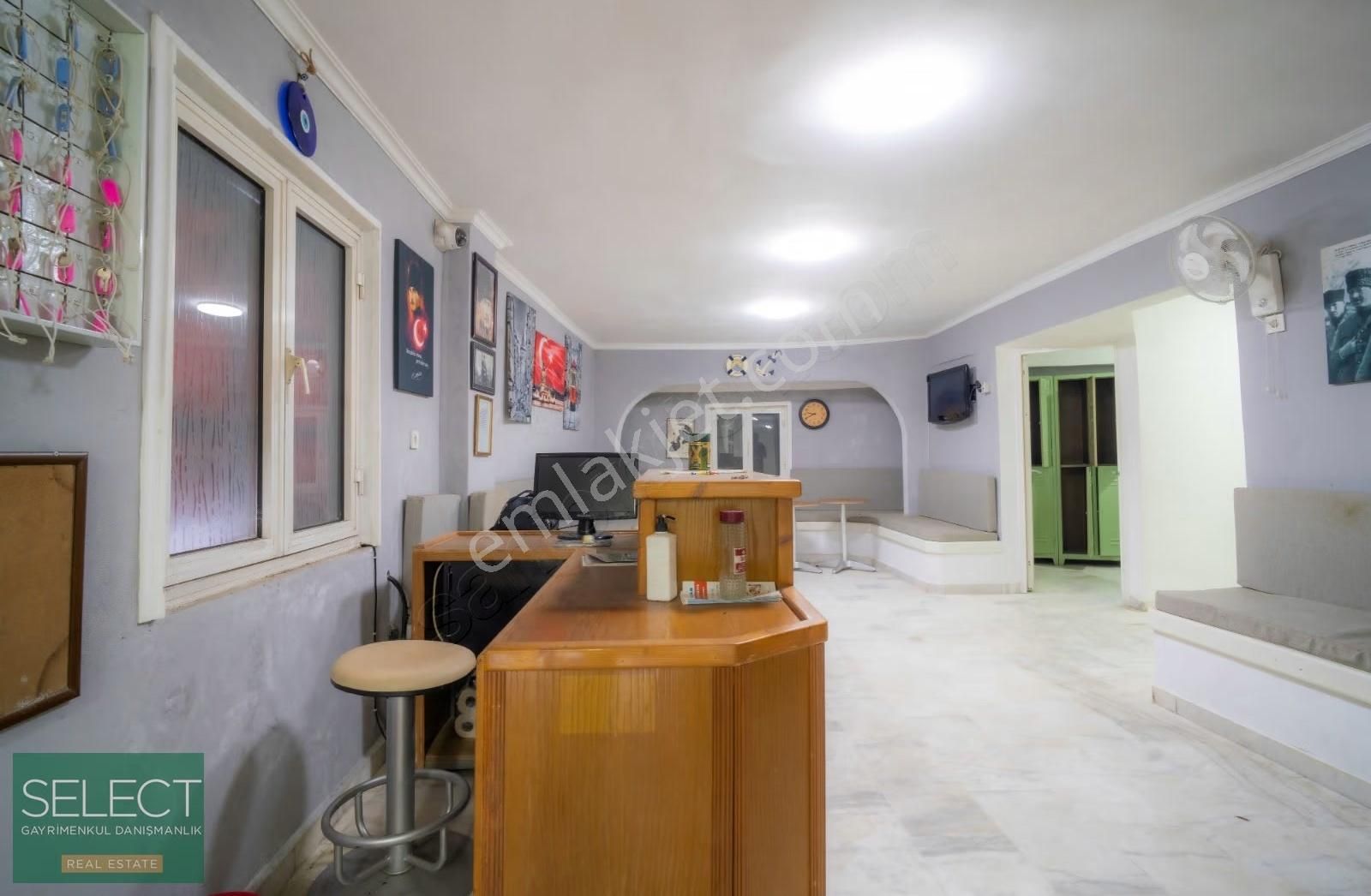 Marmaris'in Kalbinde Satılık Hamam, 2+1 Daire Ve Dükkan - Görsel 19