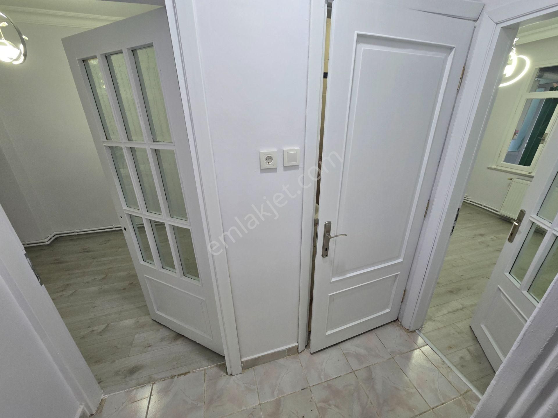 Deluxe 26 'dan Bağlarbaşı Metroya 10 Dk Balkonlu 2+1 75 M2 Daire - Görsel 20