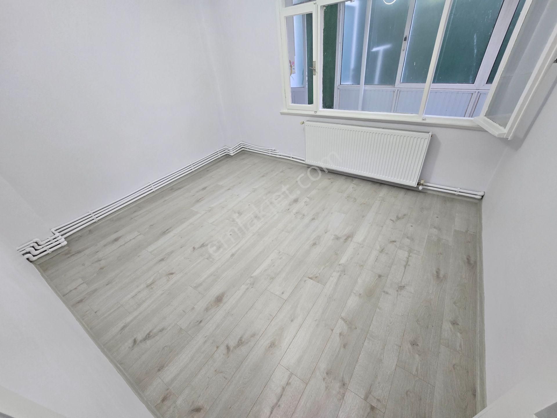 Deluxe 26 'dan Bağlarbaşı Metroya 10 Dk Balkonlu 2+1 75 M2 Daire - Görsel 16