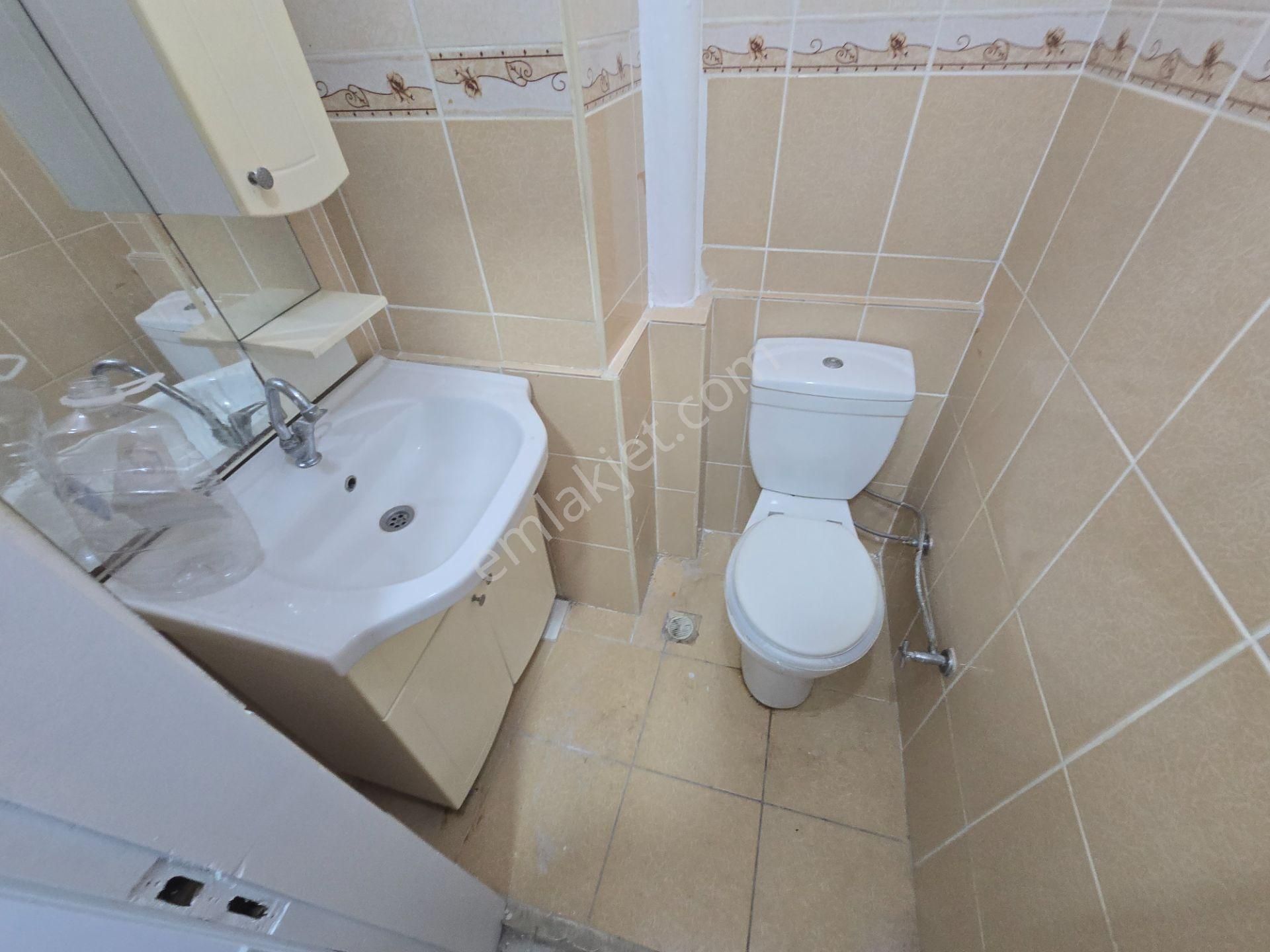 Deluxe 26 'dan Bağlarbaşı Metroya 10 Dk Balkonlu 2+1 75 M2 Daire - Görsel 33