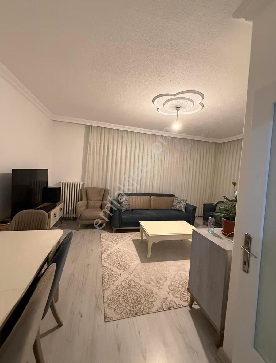 Demetevler Metro Yanında Satılık Bakımlı 3+1 Daire - Görsel 11