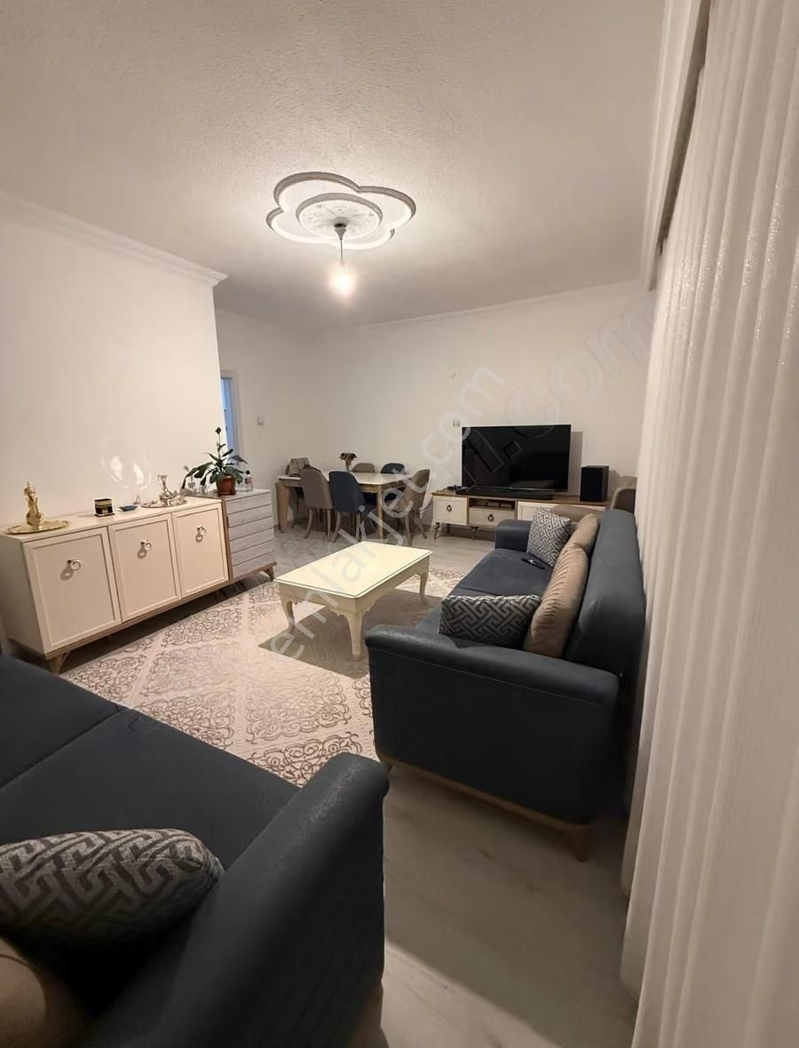 Demetevler Metro Yanında Satılık Bakımlı 3+1 Daire - Görsel 13