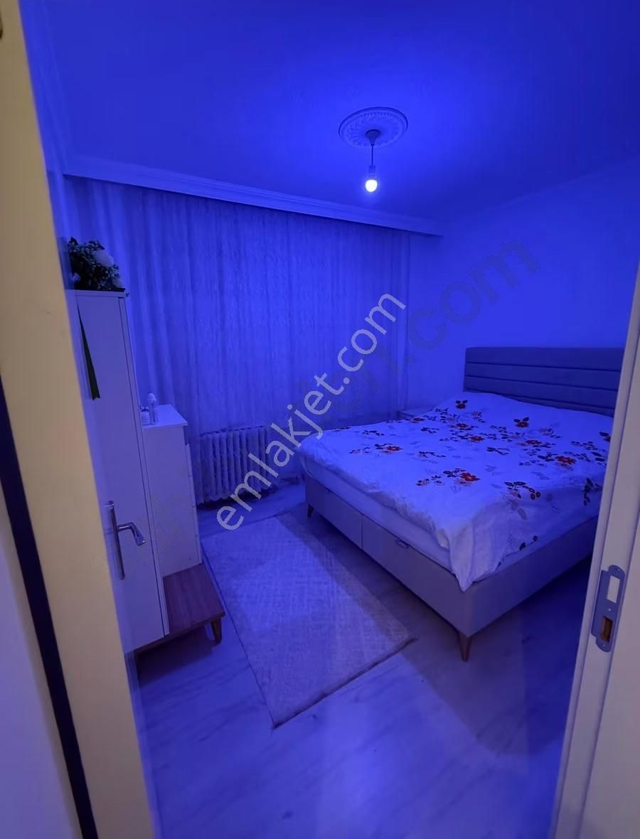 Demetevler Metro Yanında Satılık Bakımlı 3+1 Daire - Görsel 3