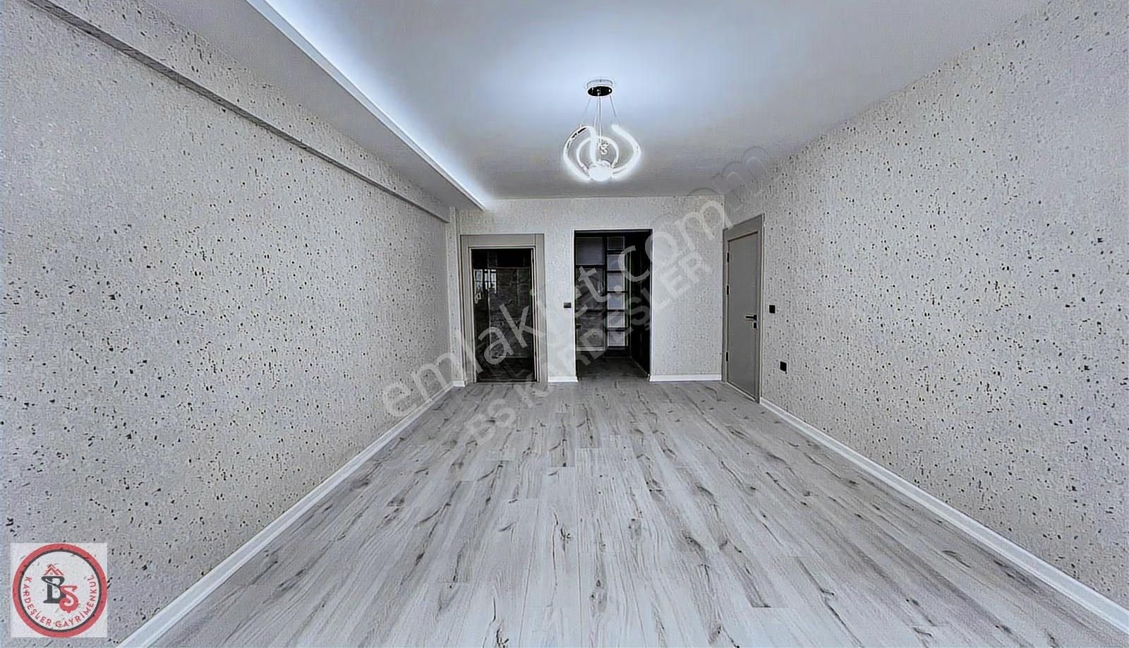 Keçiören'de 160 M2 Giyinme Odalı Ana Caddeye 1 Sk Masrafsız 4+1 - Görsel 35