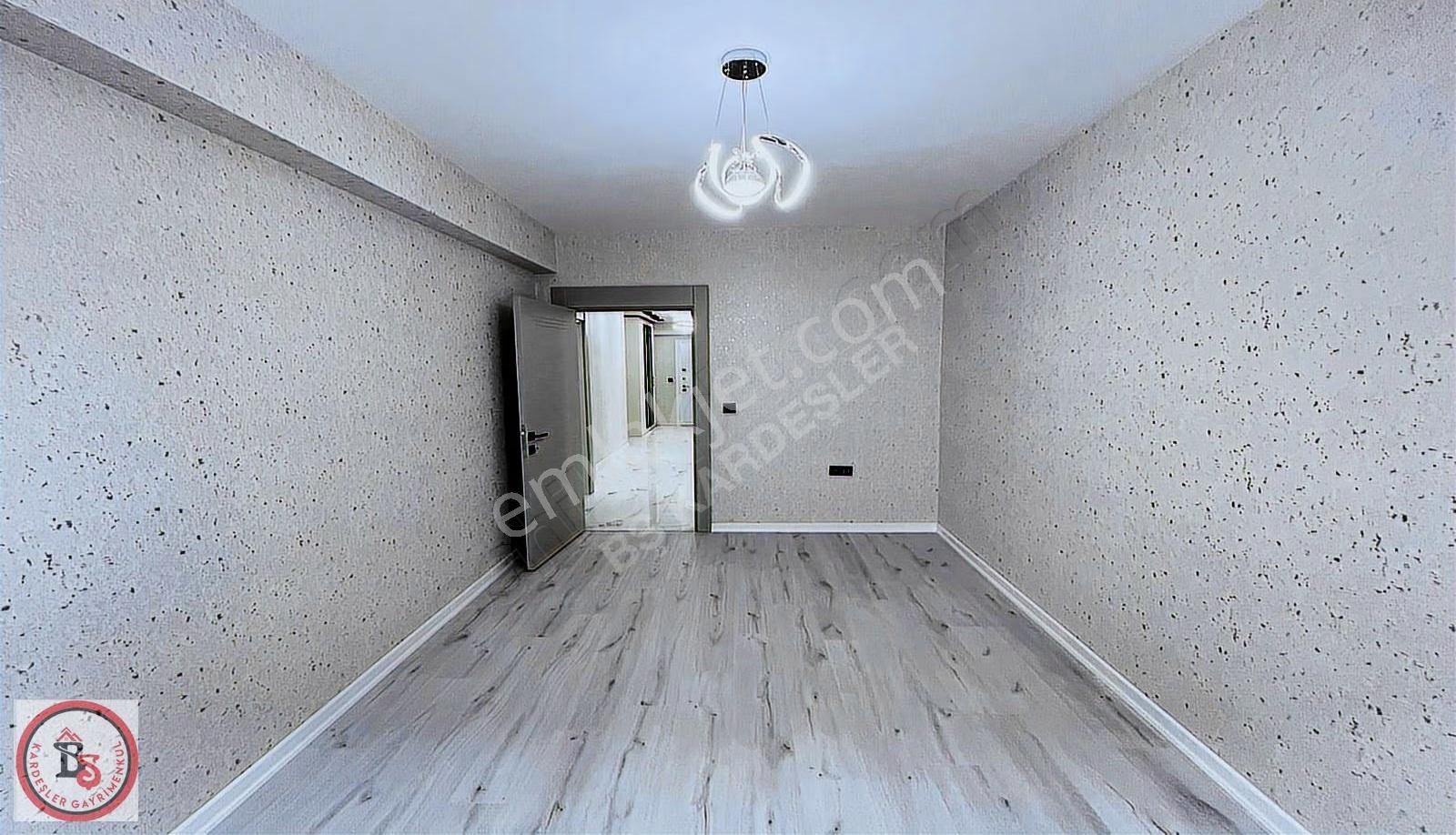 Keçiören'de 160 M2 Giyinme Odalı Ana Caddeye 1 Sk Masrafsız 4+1 - Görsel 16