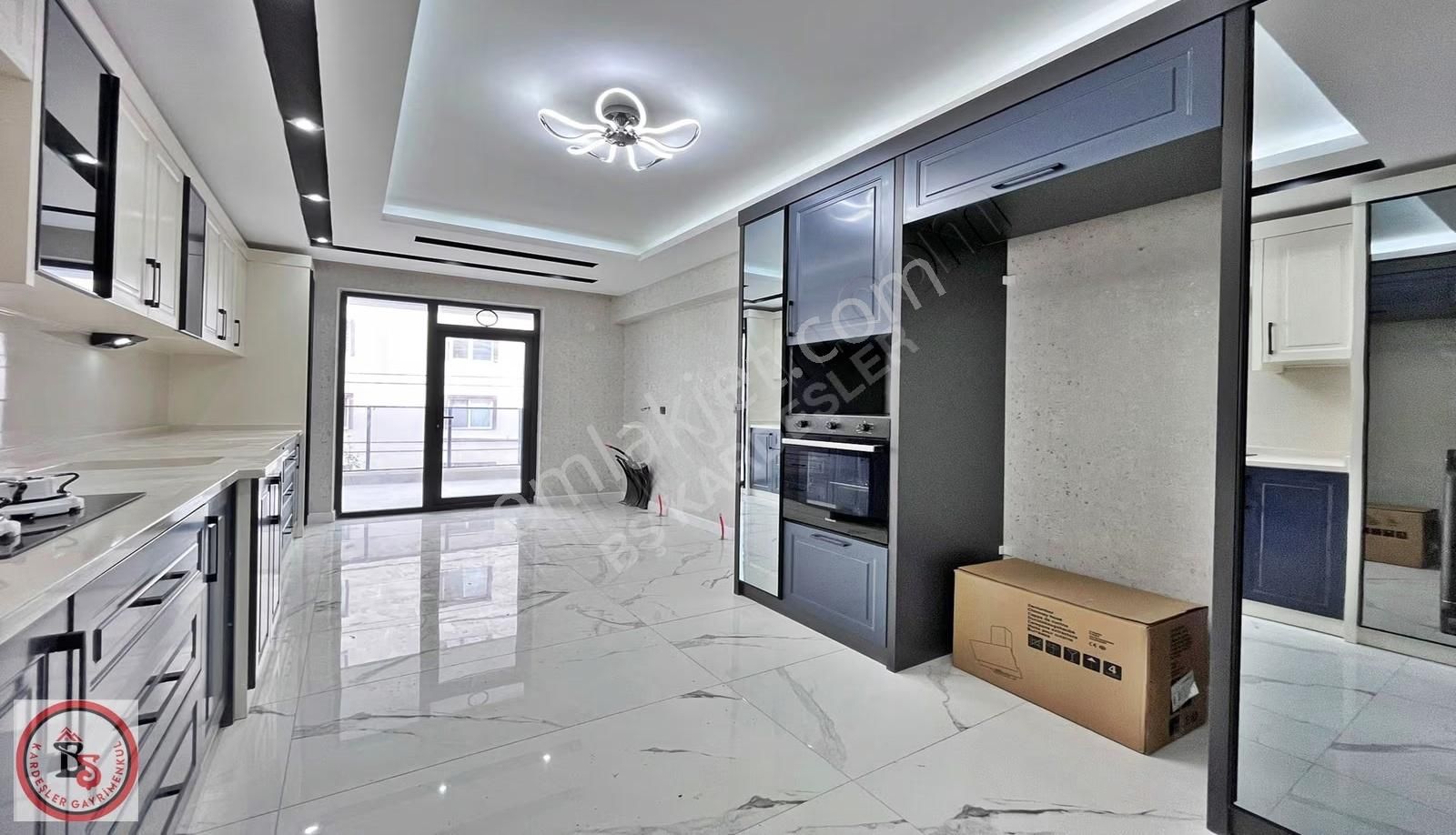 Keçiören'de 160 M2 Giyinme Odalı Ana Caddeye 1 Sk Masrafsız 4+1 - Görsel 8