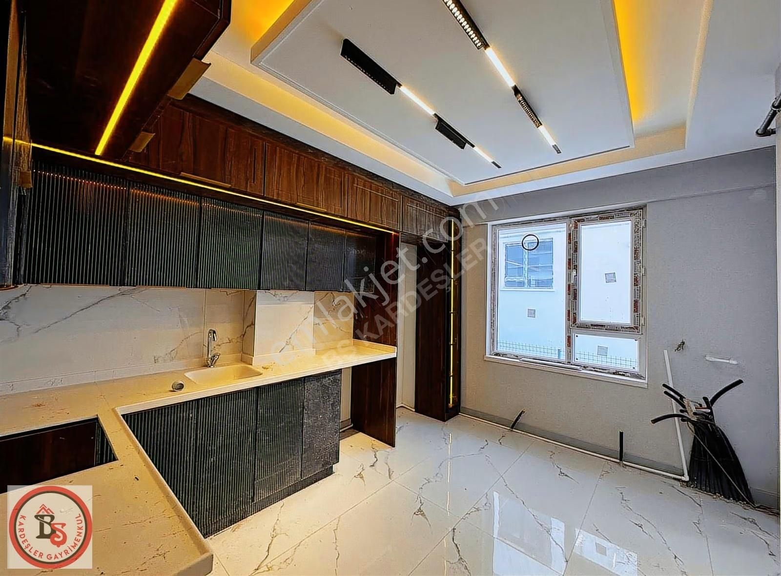 Keçiören Hisar'da Cadde Yakını Kat Konumunda Sıfır 3+1 Daire - Görsel 16
