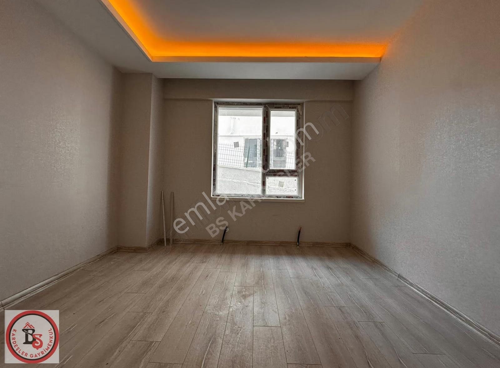 Keçiören Hisar'da Cadde Yakını Kat Konumunda Sıfır 3+1 Daire - Görsel 5