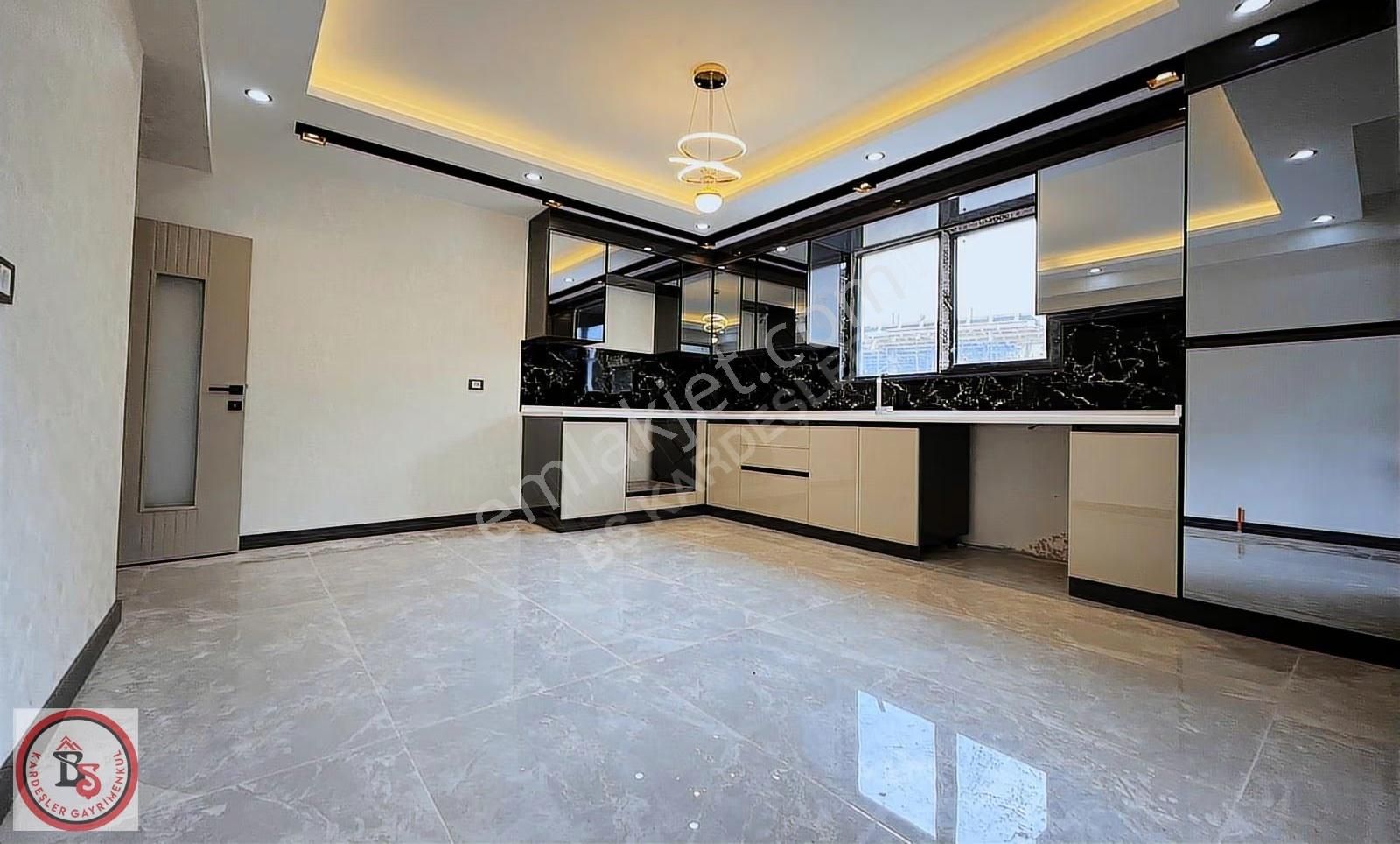 *bş*kardeşler'den Ana Caddeye 1sk Güney Cephe Katta Ön Cephe 3+1 - Görsel 27