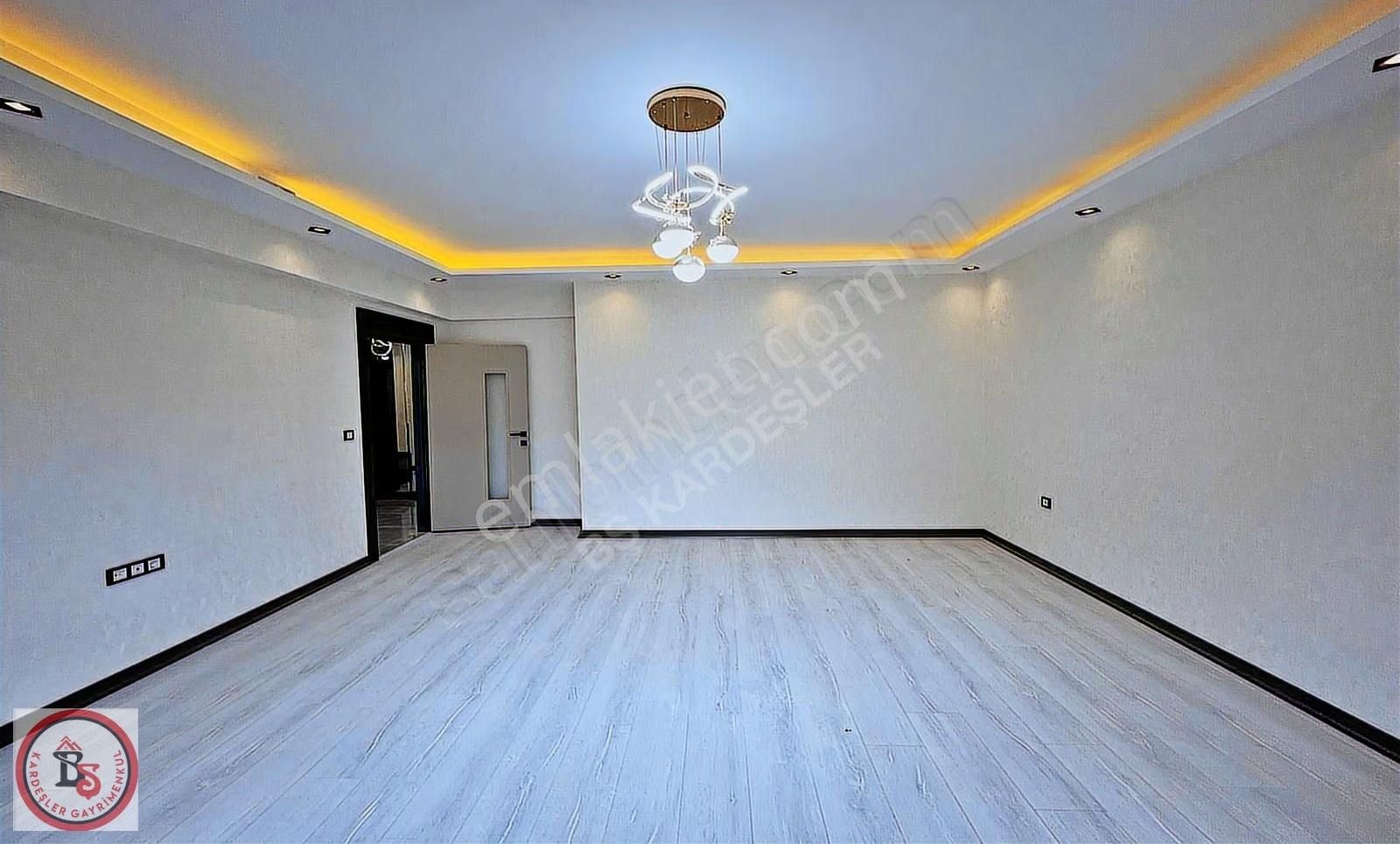 *bş*kardeşler'den Ana Caddeye 1sk Güney Cephe Katta Ön Cephe 3+1 - Görsel 14