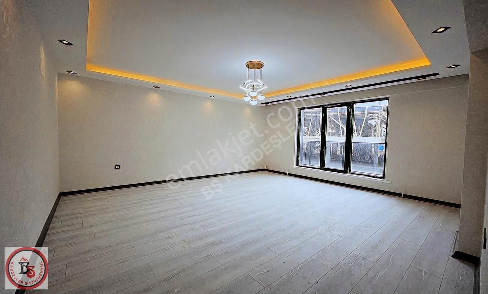 *bş*kardeşler'den Ana Caddeye 1sk Güney Cephe Katta Ön Cephe 3+1 - Görsel 31