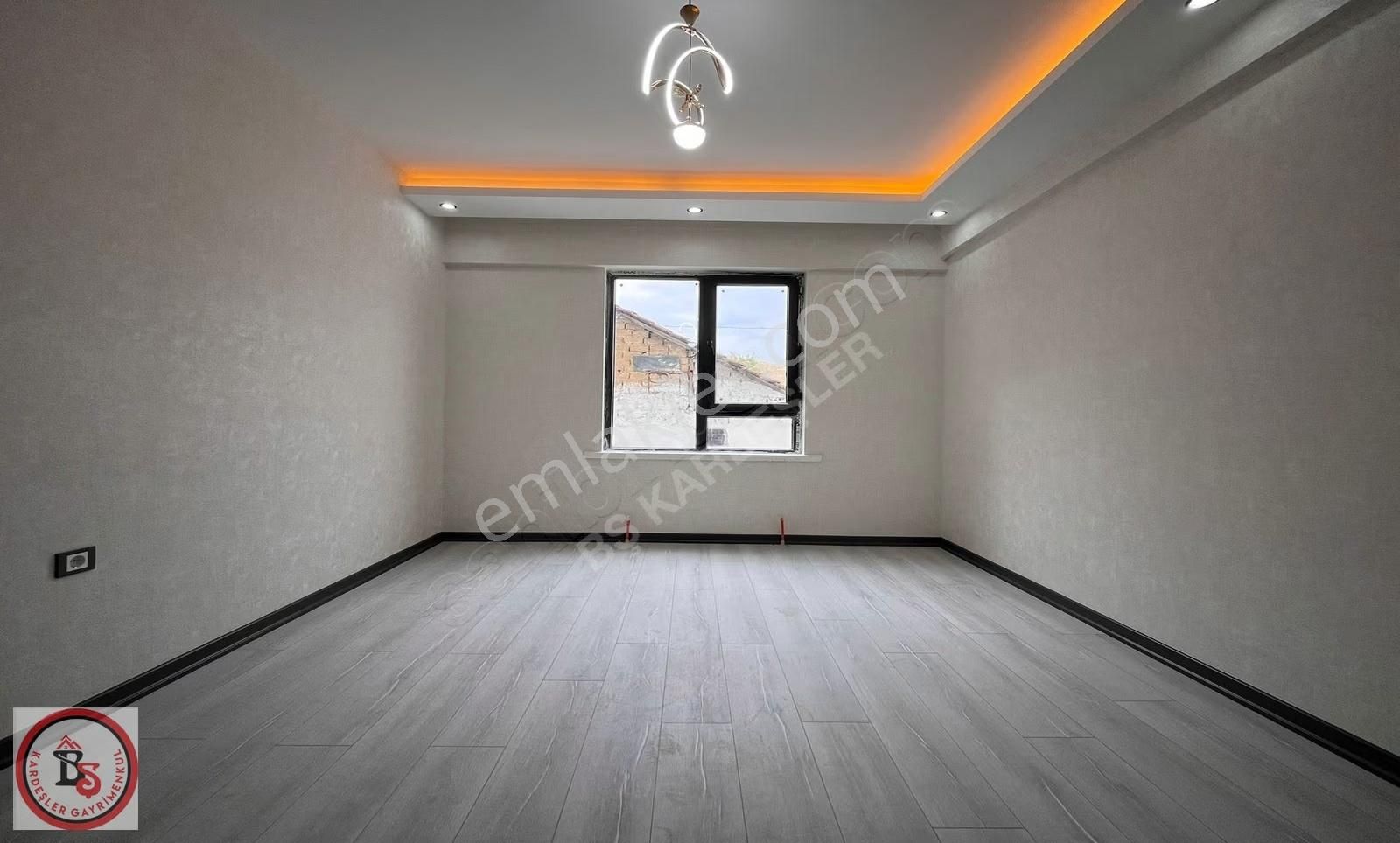 *bş*kardeşler'den Ana Caddeye 1sk Güney Cephe Katta Ön Cephe 3+1 - Görsel 15