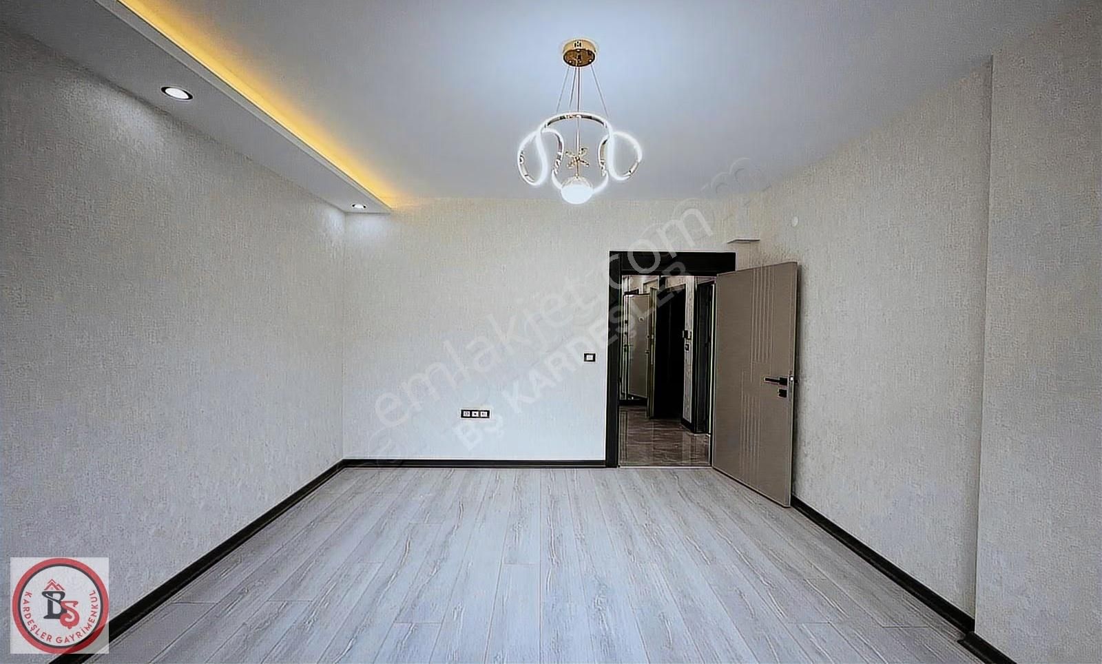 *bş*kardeşler'den Ana Caddeye 1sk Güney Cephe Katta Ön Cephe 3+1 - Görsel 11