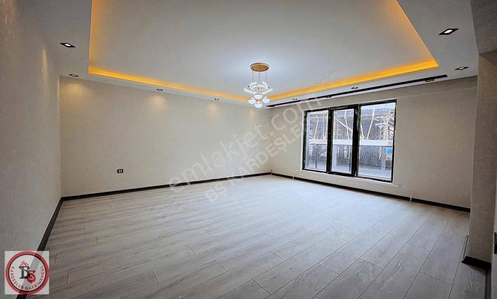 *bş*kardeşler'den Ana Caddeye 1sk Güney Cephe Katta Ön Cephe 3+1 - Görsel 22