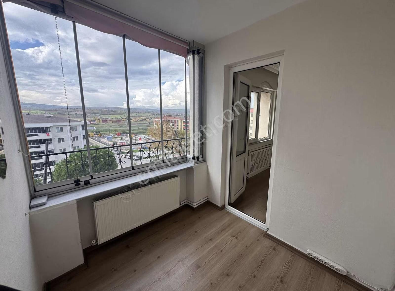 Tema Emlaktan 100.yıl Mah Siteiçi Arakat Geniş Kiralık 3+1 Daire - Görsel 3
