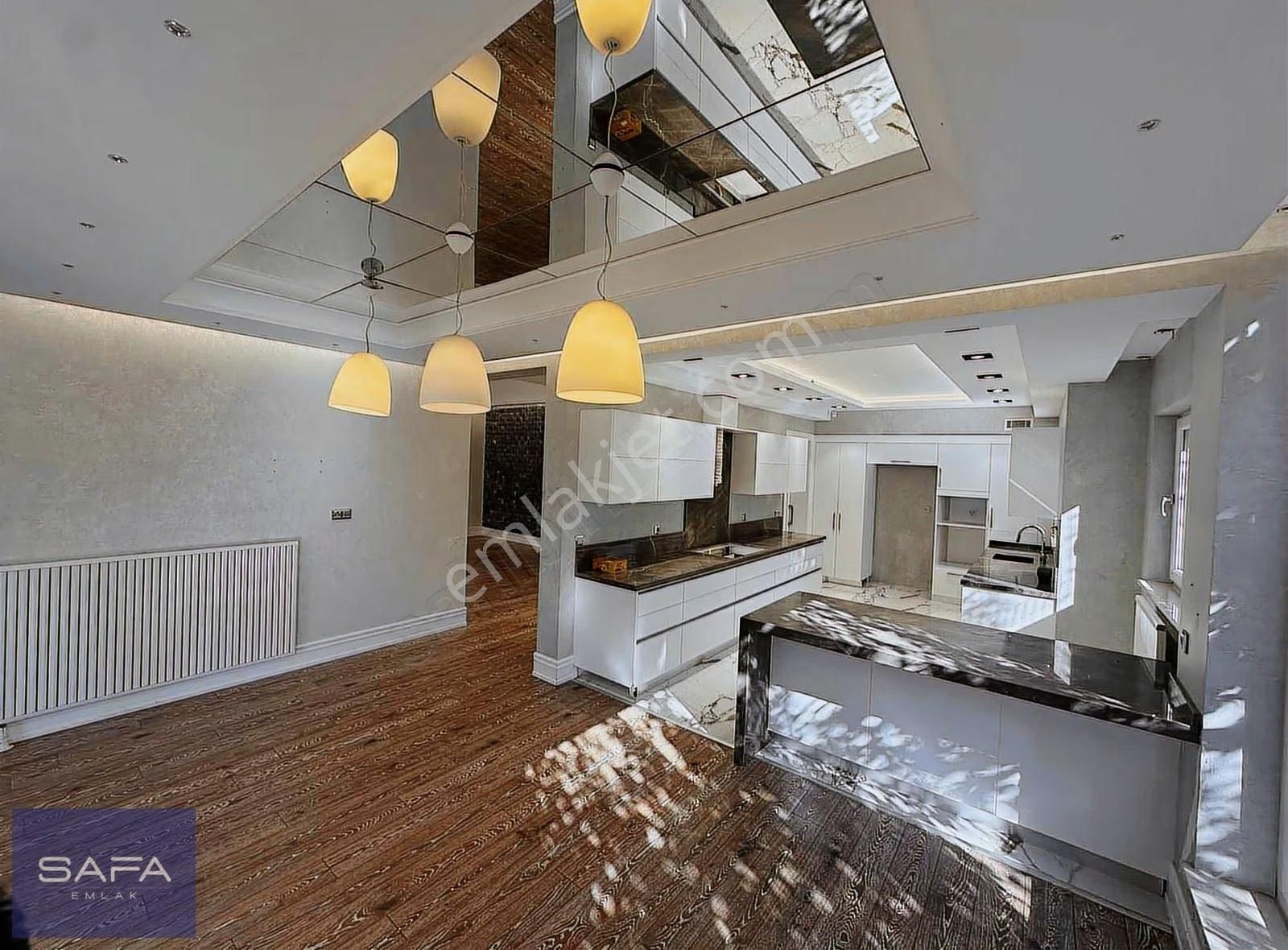 Erenköy Mahallesinde Site İçerisinde Satılık Villa - Görsel 13