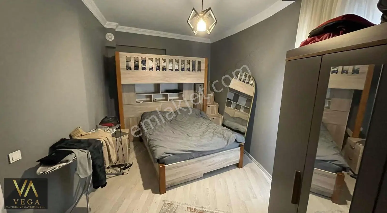 Cumhuriyet Mahallesi Site İçinde Satılık Geniş 1+1 Daire - Görsel 3