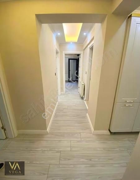 Muradiye Villalar Bölgesinde 2+1 Kapalı Mutfak Site İçi Daire - Görsel 6